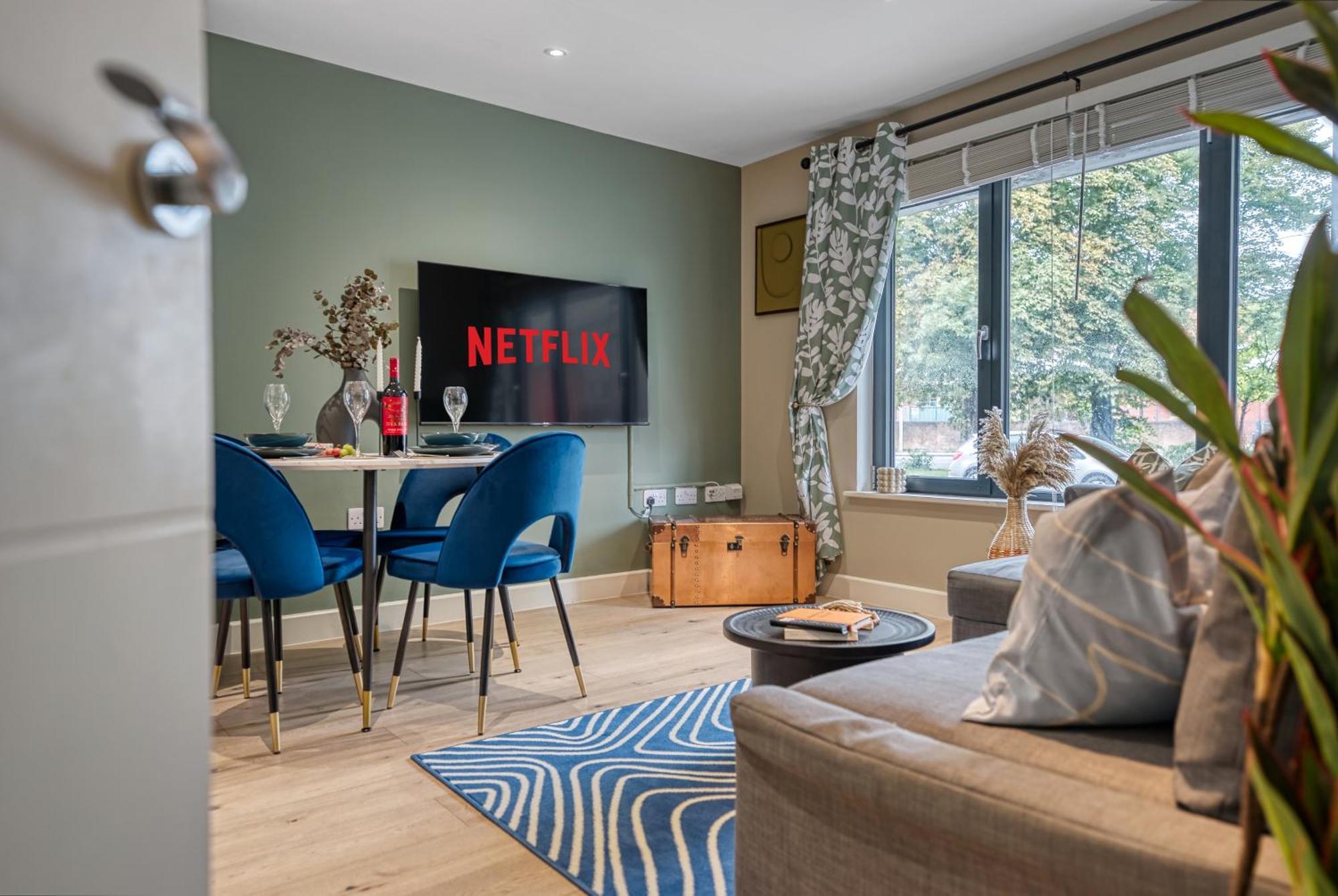 1 Bedroom Ocean Village Luxurious, Stylish & Cosy Apartment, Central Location In Southampton, Sleeps 4 - Summer Special Offer! - By Blue Puffin Stays Екстериор снимка