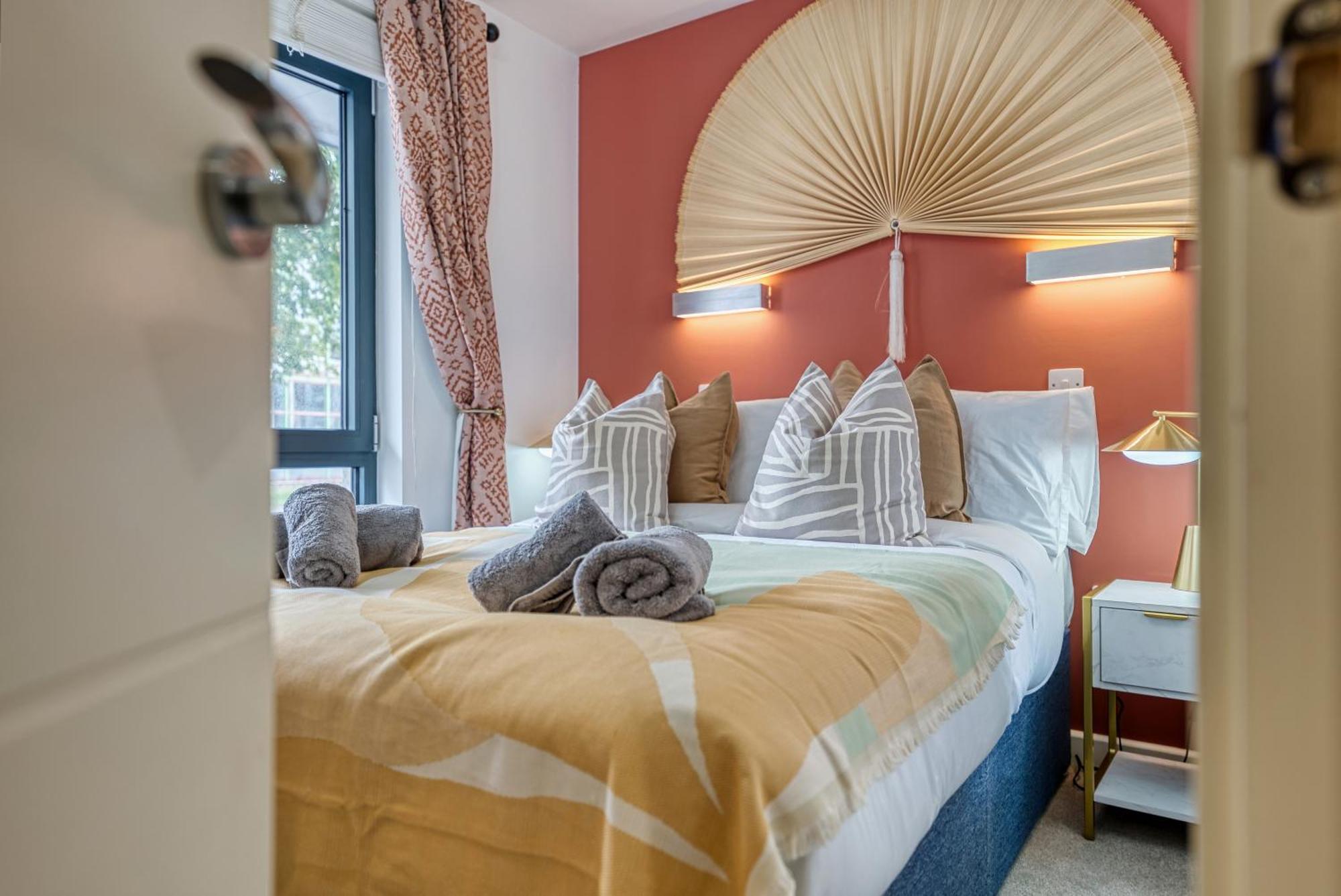 1 Bedroom Ocean Village Luxurious, Stylish & Cosy Apartment, Central Location In Southampton, Sleeps 4 - Summer Special Offer! - By Blue Puffin Stays Екстериор снимка