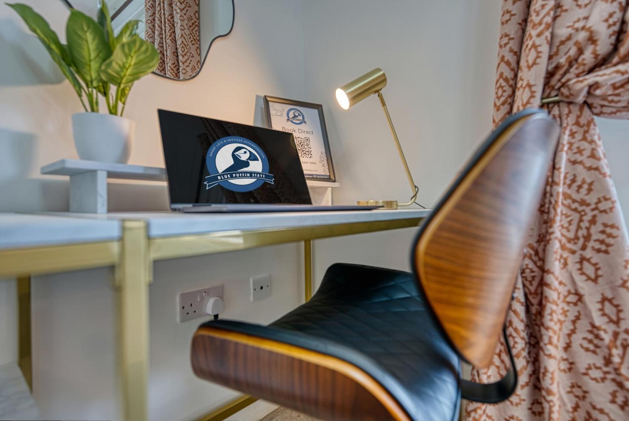 1 Bedroom Ocean Village Luxurious, Stylish & Cosy Apartment, Central Location In Southampton, Sleeps 4 - Summer Special Offer! - By Blue Puffin Stays Екстериор снимка