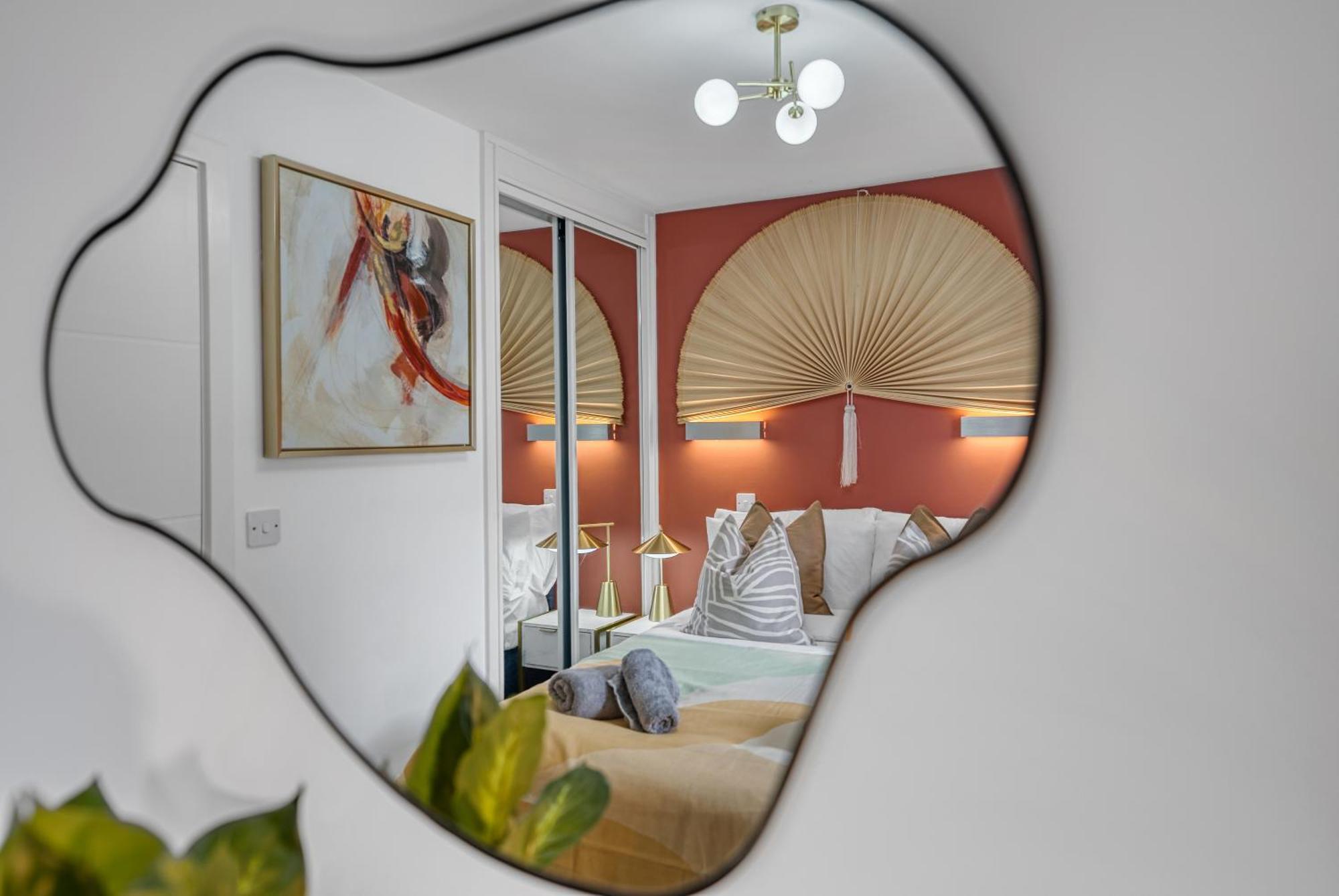 1 Bedroom Ocean Village Luxurious, Stylish & Cosy Apartment, Central Location In Southampton, Sleeps 4 - Summer Special Offer! - By Blue Puffin Stays Екстериор снимка