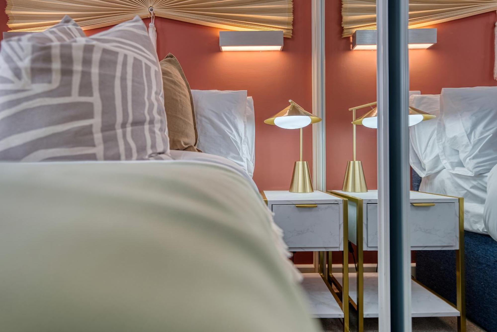 1 Bedroom Ocean Village Luxurious, Stylish & Cosy Apartment, Central Location In Southampton, Sleeps 4 - Summer Special Offer! - By Blue Puffin Stays Екстериор снимка